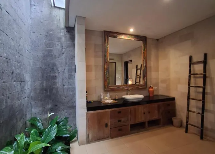 Villa Virgin Tirta Tawar *
